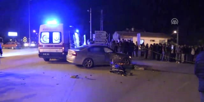 Amasya'da ambulansla otomobil çarpıştı: 4 yaralı