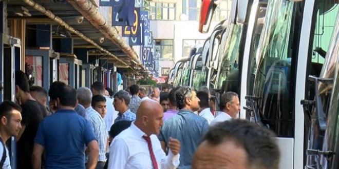 Otogarda bayram hareketliliği