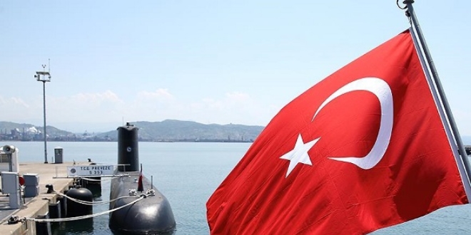 Denizaltıdaki kahramanlar bayramda da nöbette