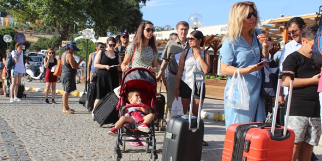 Al��veri� i�in ak�n ak�n T�rkiye'ye geliyorlar