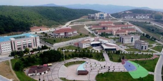 Akademisyen 40 kişiden 2 milyon TL dolandırdı