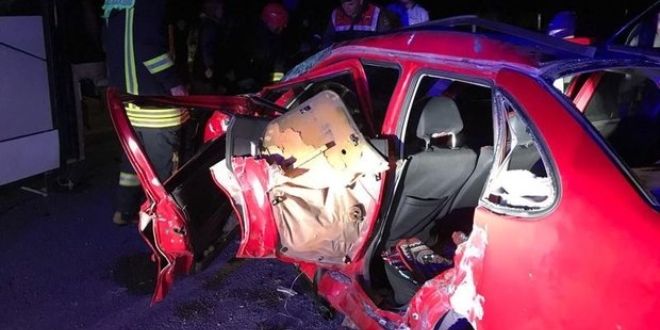 Denizli'de trafik kazası: 1 ölü, 9 yaralı