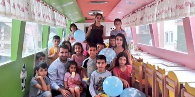 Şehit öğretmenin adı verilen okul çocuklarla buluşuyor
