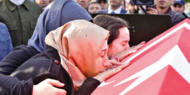 Türk bayrağını Kandil'e dikeceğiz