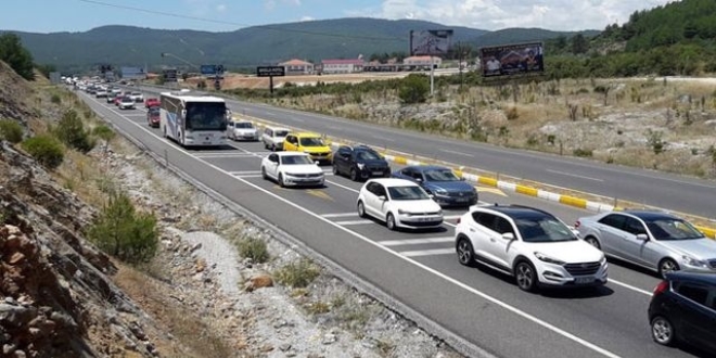 İlk kez yaşandı... Trafik ışıkları iptal edildi