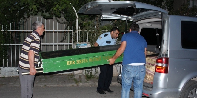Emekli belediye işçisi intihar etti
