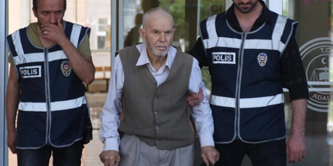 81'lik dede itiraf etti! Savc� �m�r boyu hapis dedi