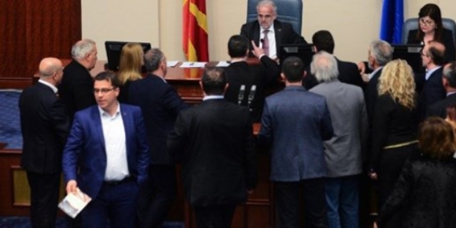 Makedonya'da, isim değişikliğine onay çıktı