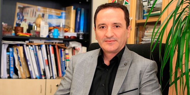 SDÜ profesörüne 'tweet' soruşturması