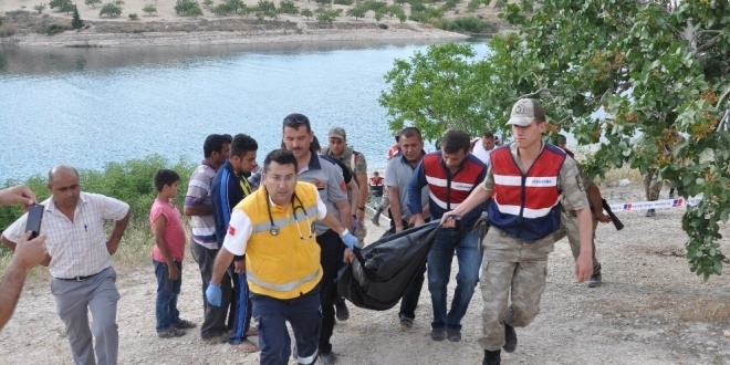 Ak Parti'li eski milletvekili Akman'�n ac� g�n�