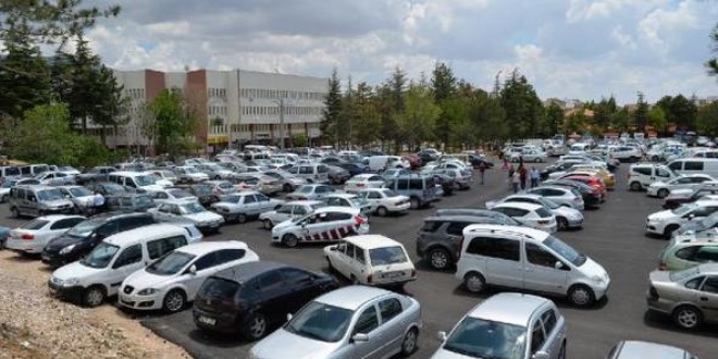 Belediyeden ücretsiz otopark hizmeti