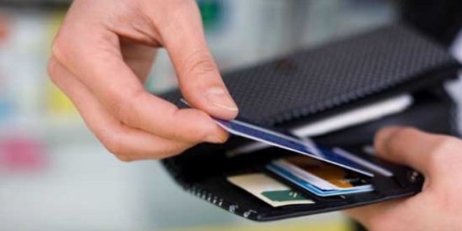 Arife g�n�nde kartl� i�lem trafi�inde rekor