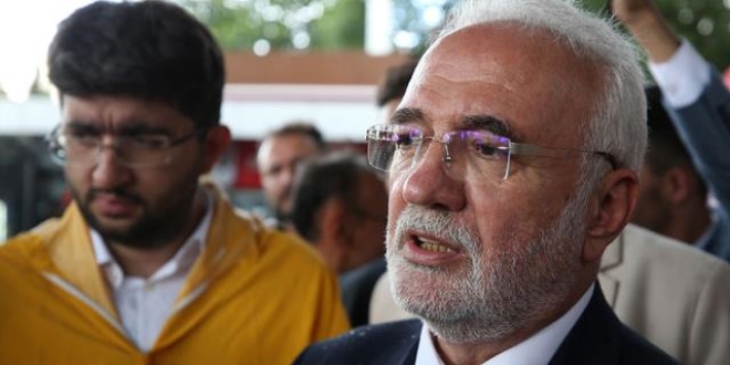 AK Parti'li Elita�'tan �Y� Parti hakk�nda su� duyurusu