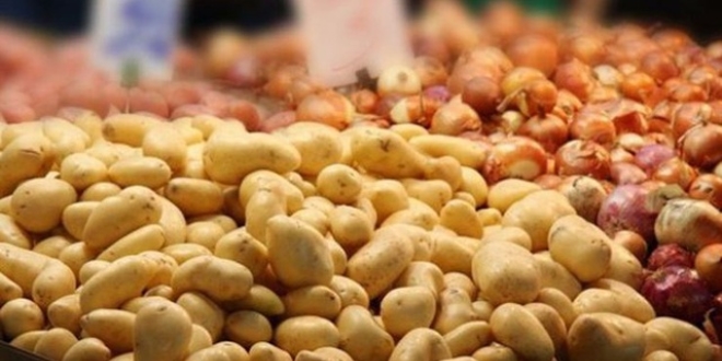 Tokat'ta patates 2 lira, so�an 3 liradan sat�l�yor