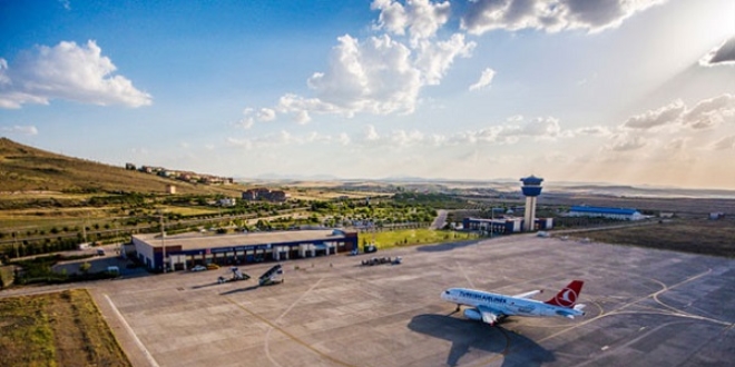 Rotterdam direkt u�u�u, Kapadokya turizmine 'can suyu' olacak