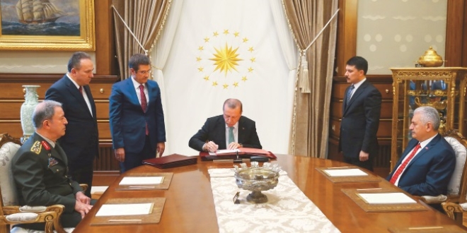 YAŞ'a Başkanlık ayarı ve ihraç hazırlığı