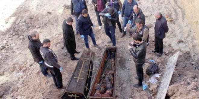 Ardahan'da inaat kazsnda bulunan Rus subayn mezar tand