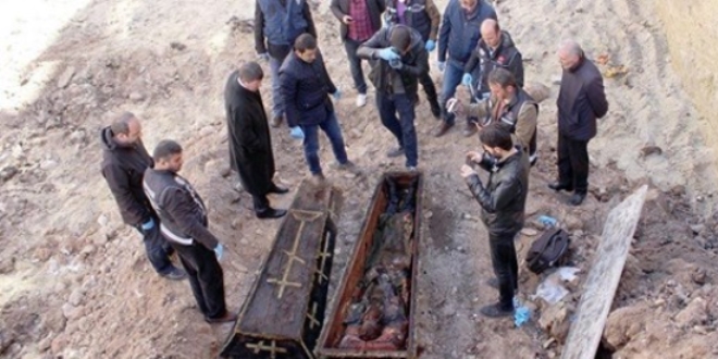 Ardahan'da inşaat kazısında bulunan Rus subayın mezarı taşındı