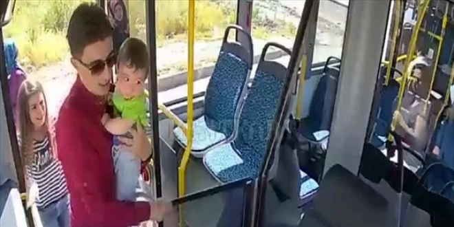 Duyarlı otobüs şoförleri altınla ödüllendirildi