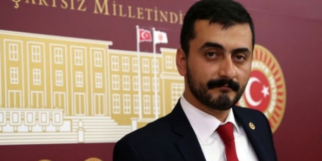 CHP'li Eren Erdem gözaltına alındı