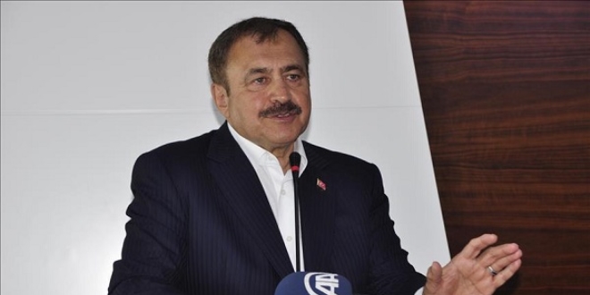 Bakan Eroğlu: 80 milyon Türkiye'nin hizmetkarı olacağız