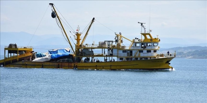 Karadenizli bal�k��lar�n orkinos av� bereketli ge�ti