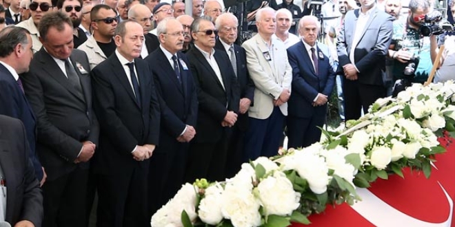 İş adamı Şarık Tara son yolculuğuna uğurlandı