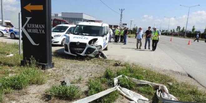 YKS'ye giderken geçirdiği kazada bacağı kırıldı