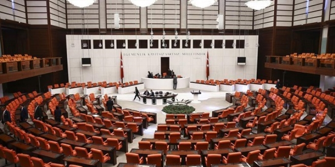 Meclis 600 milletvekiline gre dzenleniyor