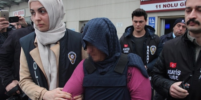 10 yaşındaki oğlunu öldüren anne tahliye edildi