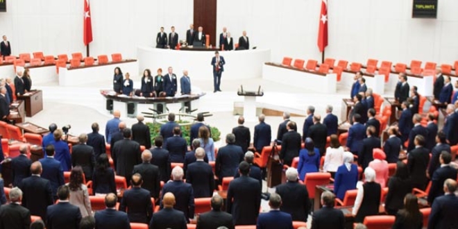 Milletvekillerinin yemin töreni tamamlandı