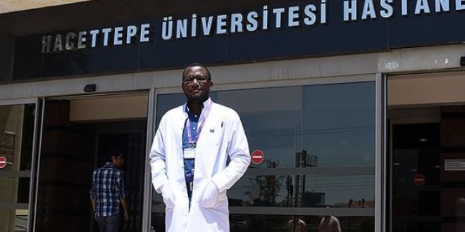 Gambiyal doktor eitim ald Hacettepe'de ifa datyor