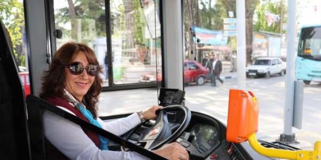 Kadın otobüs şoförü hayat kurtardı