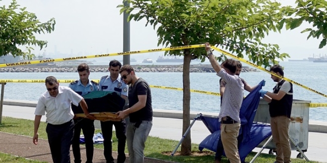 Bakırköy'de denizde cenin bulundu