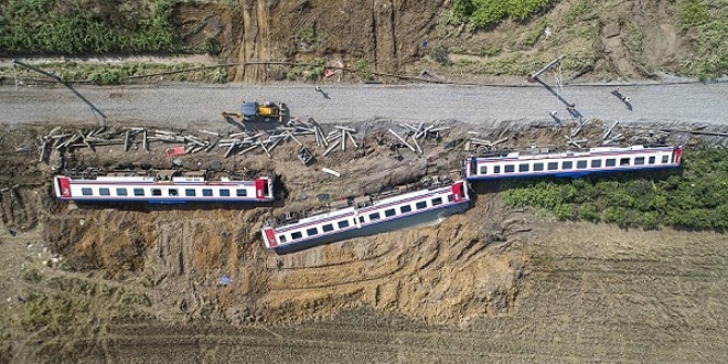 'Tekirdağ'daki tren kazası sahası kapsamlı şekilde incelendi'