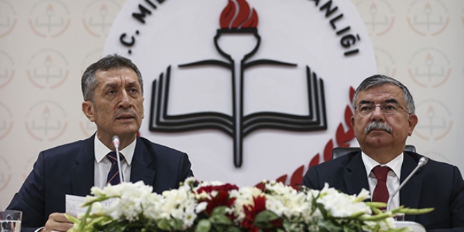 Ziya Selçuk: Ben mesleğe öğretmen olarak başladım