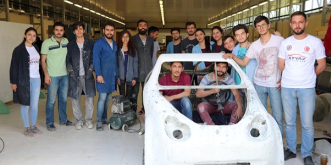 �niversitelilerin el eme�i g�z nuru elektromobil