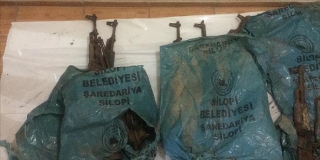 ��rnak'ta ter�ristlerin ka�arken saklad�klar� silahlar bulundu