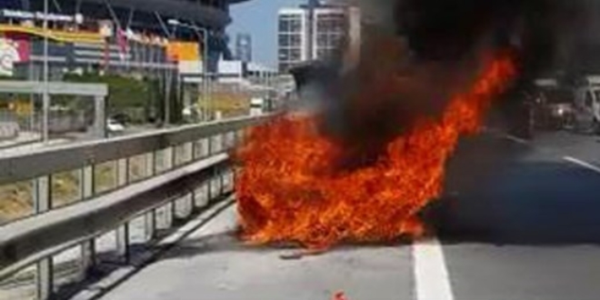TEM'deki ara yangn trafii kilitledi
