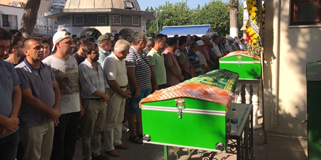 Ku�adas� kaza kurban� iki gen� i�in a�l�yor