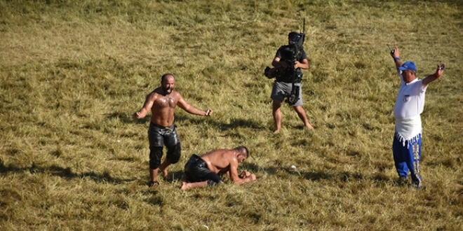 Erdo�an'dan Ba�pehlivan olan Okulu'na tebrik