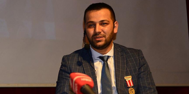 'Kanayan yarama bayra��m�z� bast�m'