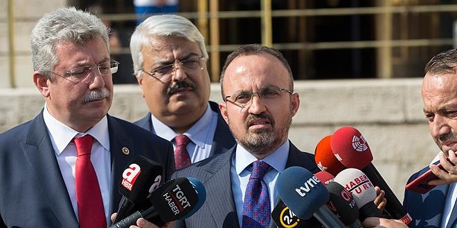 Bedelli bekleyenler Bülent Turan'ın telefonunu kilitledi