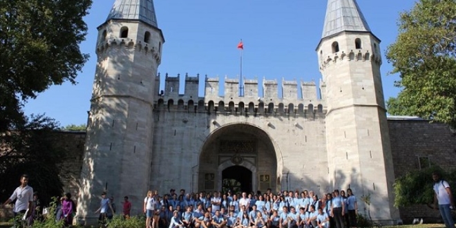 Şehit ve gazi çocukları İstanbul'u gezdi