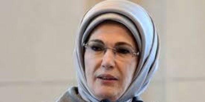 �nce i��ilik d�nemine First Lady katk�s�