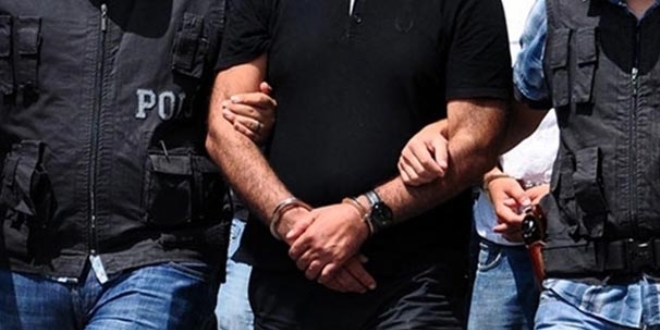 Ardahan'da sahte kimlikle yakalanan FETÖ'cü tutuklandı