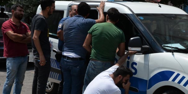 �ld��� yeri g�ren kimse inanamad�! Arkada�lar� �oka girdi