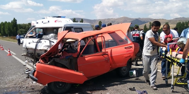 Kırşehir'de trafik kazası: 2 ölü, 4 yaralı
