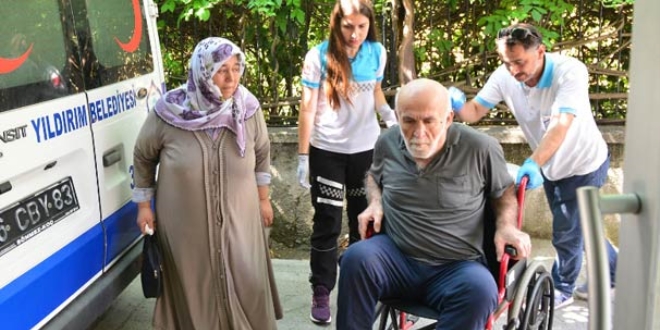 İkinci kez nikah hayaline ambulans ile ulaşabildiler