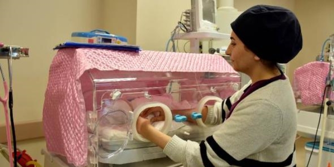 Mersin'de bir bebek sokağa terk edildi